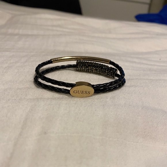 Guess Bracelet - Picture 3 of 3